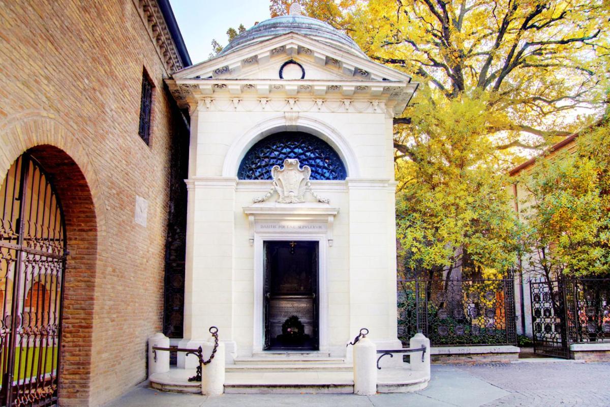 Exclusive Luxury Home With Private Parking Ravenna Eksteriør bilde